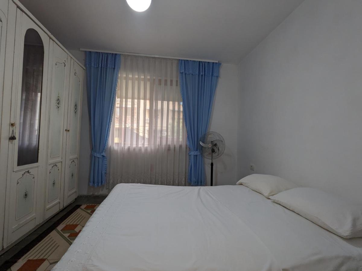 Communist Style Room ชโคเดอร์ ภายนอก รูปภาพ