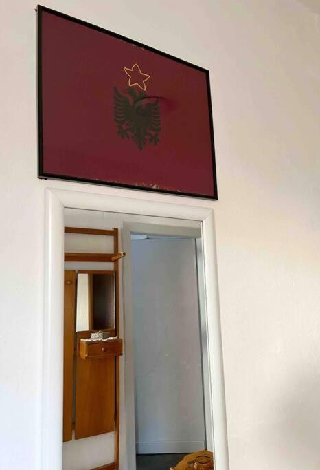 Communist Style Room ชโคเดอร์ ภายนอก รูปภาพ